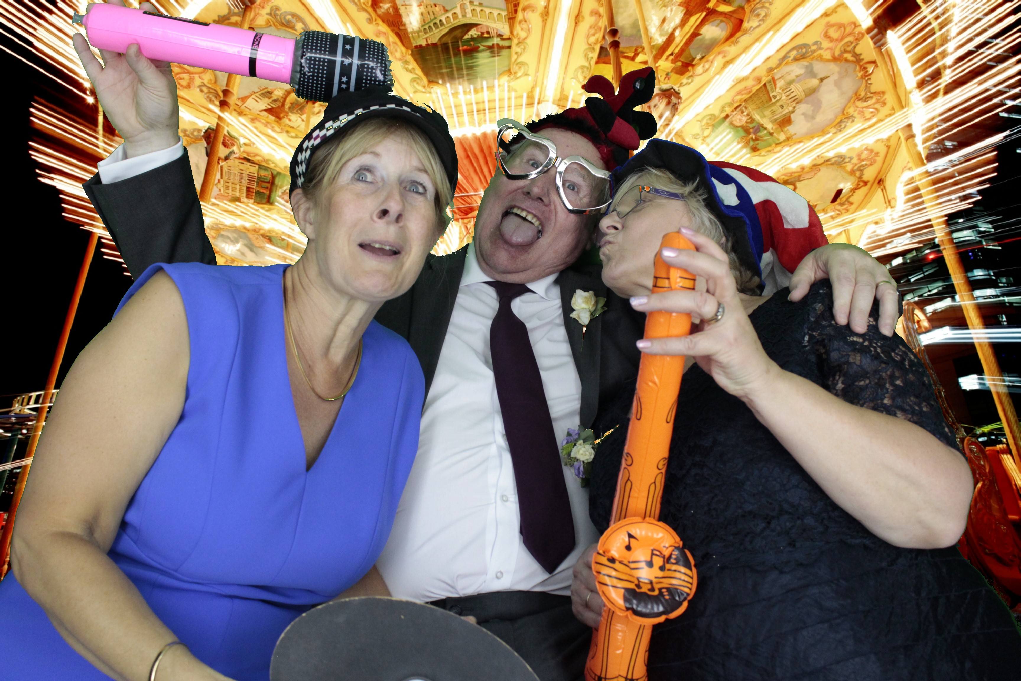 Mr & Mrs Brooks | View more photos from the event at gallery.myphotoboothexperience.co.uk/u/MyPhotoBoothExperienceLtd/Mr-Mrs-Brooks